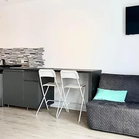 Blomma Aparthotel 3*